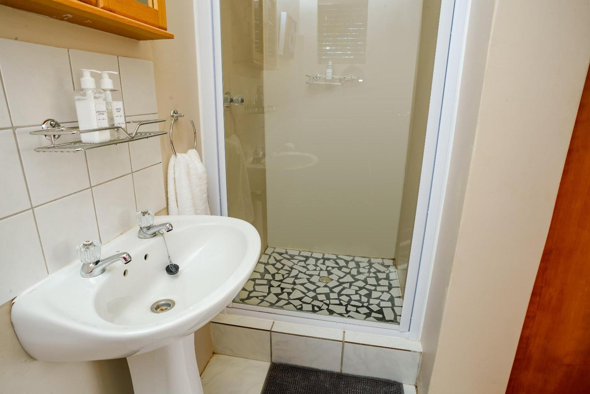 סוולנדאם Oorvloed Guesthouse מראה חיצוני תמונה
